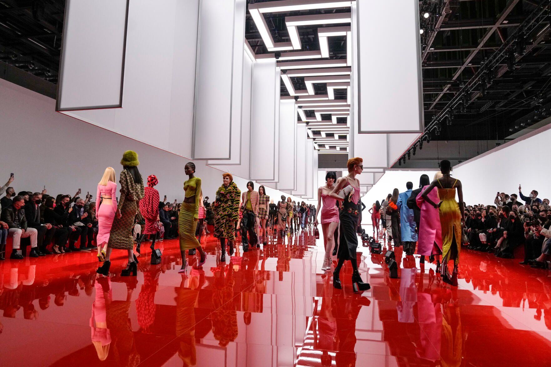 Italy Fashion Versace F/W 22-23